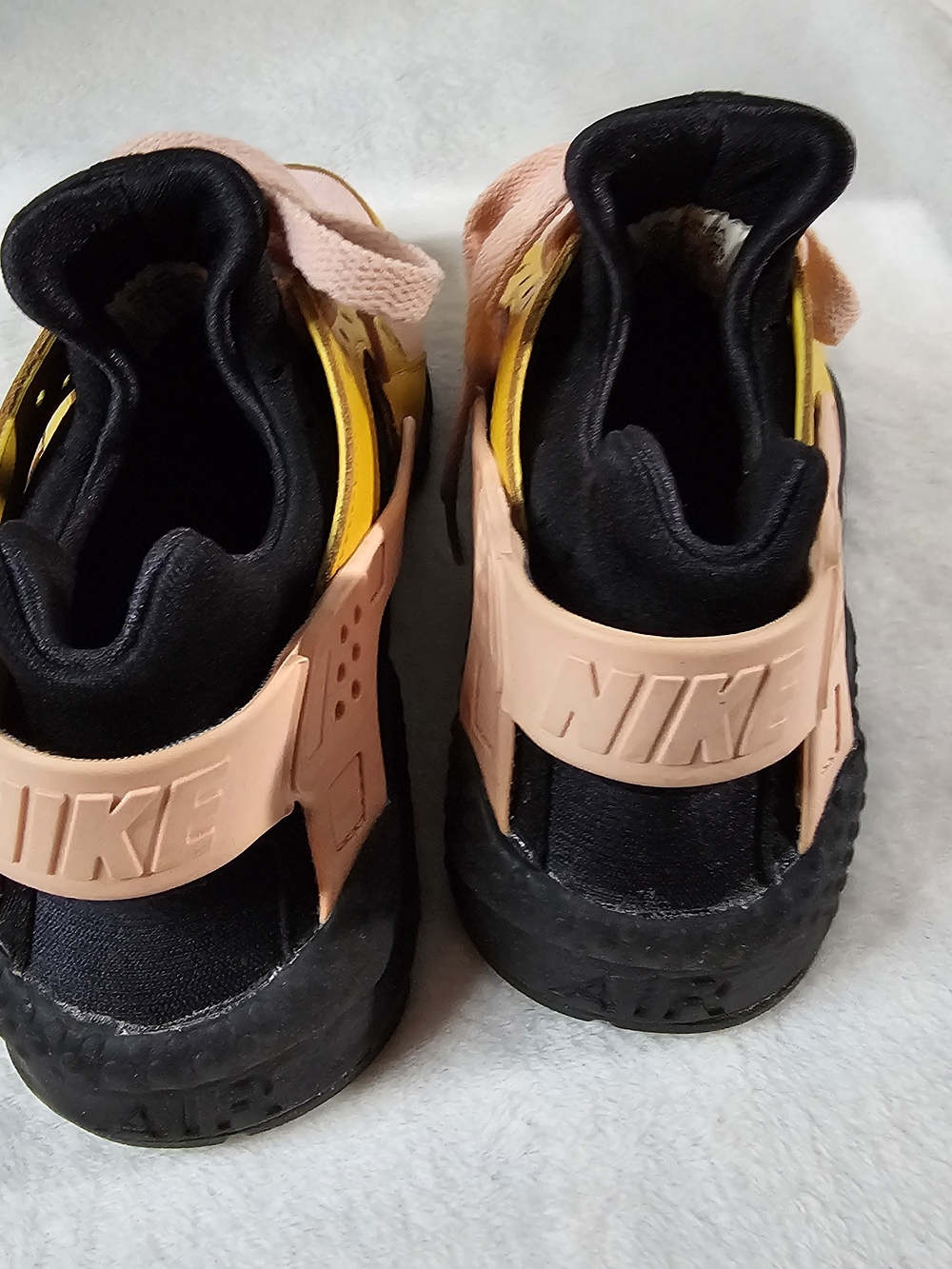 Nike Air Huarache Pink and Yellow Sneakers - Picture 2 of 5